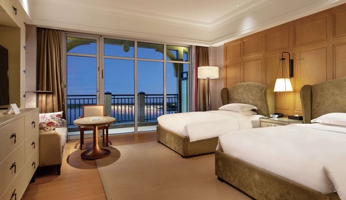 Chambre Deluxe, 2 lits une place, balcon, vue lac