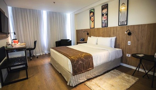 Chambre Deluxe, 1 très grand lit