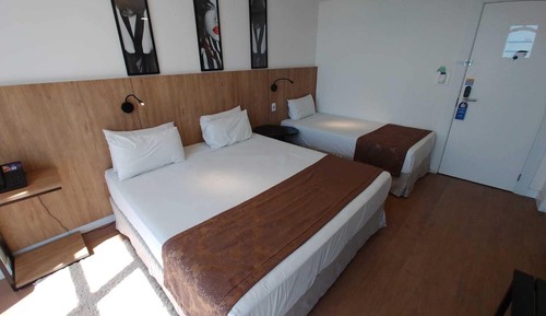 Chambre Triple Supérieure, plusieurs lits