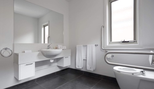 Chambre, accessible aux personnes à mobilité réduite