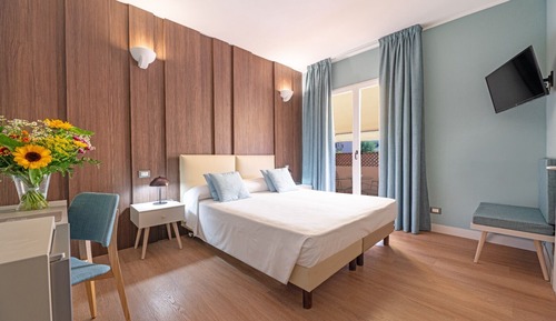Chambre Confort Double ou avec lits jumeaux, balcon