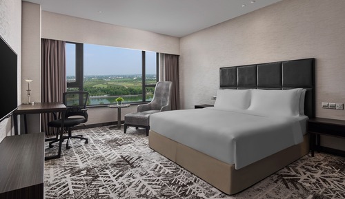Chambre Standard, 1 très grand lit, vue lac