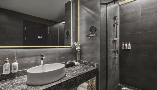 Chambre Standard, 2 lits une place, accès au salon club