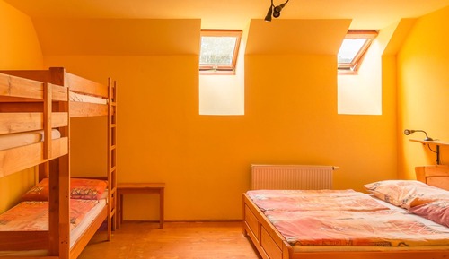 Maison, plusieurs chambres