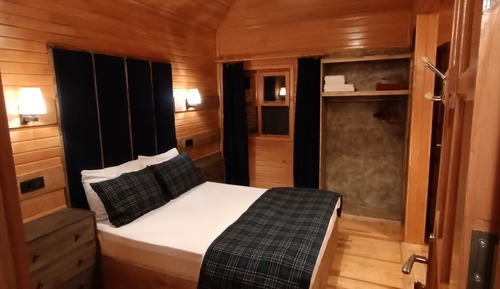 Bungalow Supérieur, vue montagne, côté jardin