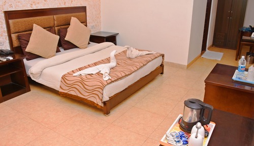 Chambre Double Deluxe, 1 lit double, vue établissement