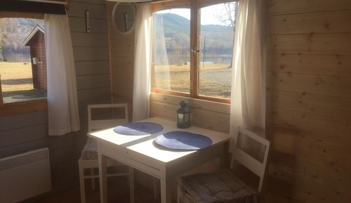Cottage Tradition, 1 très grand lit et 1 canapé-lit, réfrigérateur, côté montagne