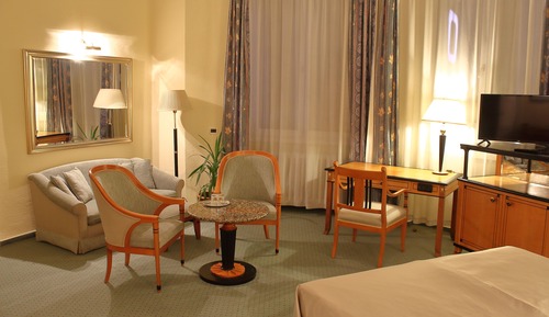Chambre Triple, vue ville