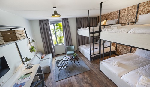 Chambre Familiale (Farmhouse Room 8)