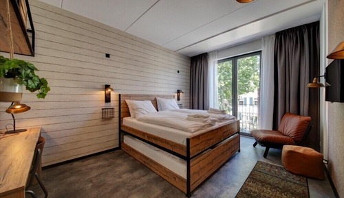 Chambre Double Deluxe, plusieurs lits (Bunkhouse Room 4)
