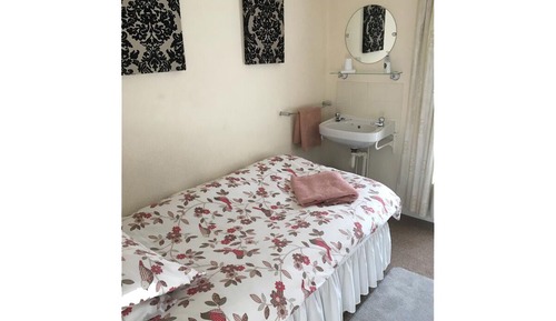 Chambre Simple, salle de bains attenante