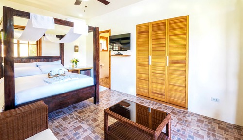 Chambre Deluxe, vue jardin, côté jardin