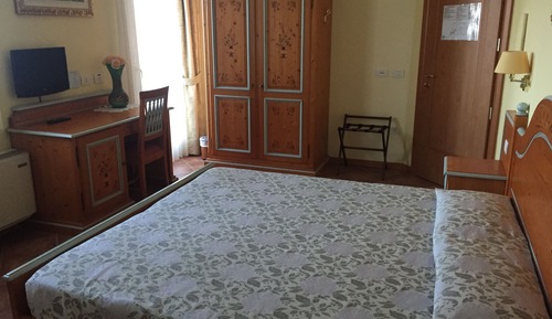 Chambre Confort Double ou avec lits jumeaux