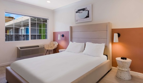 Chambre, 1 grand lit, non-fumeurs