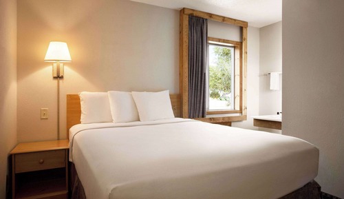 Chambre, 1 grand lit, non-fumeurs