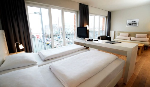 Suite Ville, vue port