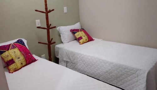 Chambre Quadruple (Com Café da Manhã)
