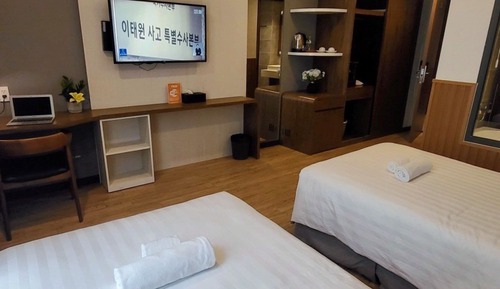 Chambre Supérieure Double ou avec lits jumeaux