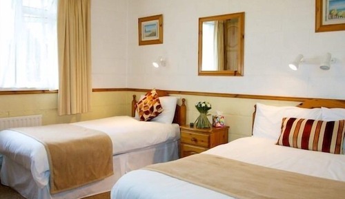 Suite, salle de bains attenante