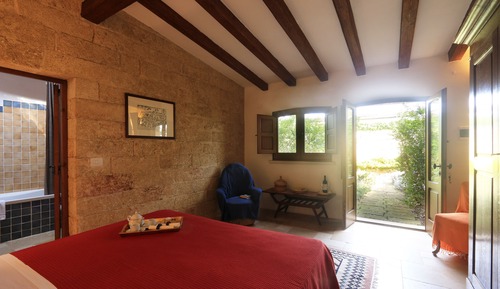 Chambre Deluxe Double ou avec lits jumeaux, 1 très grand lit, dans les dépendances