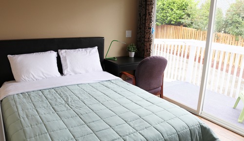Chambre Double Ville, 1 grand lit, salle de bains privée, rez-de-chaussée