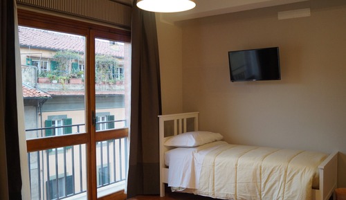 Chambre Triple, salle de bains attenante