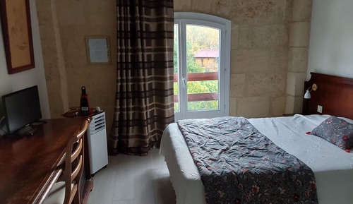 Chambre Single Confort 1 grand lit