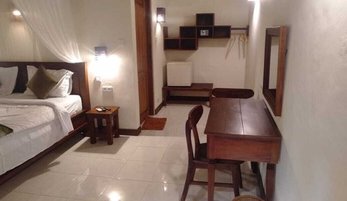 Chambre Double Premium, 1 très grand lit, côté jardin
