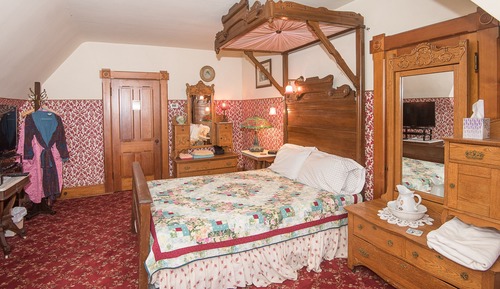 Chambre Standard, 1 grand lit, non-fumeurs, salle de bains commune