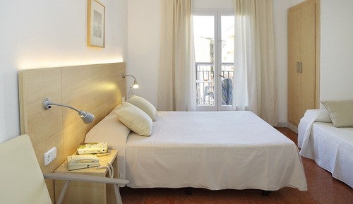 Chambre Triple, vue jardin