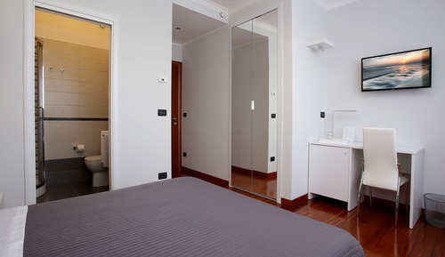 Chambre Supérieure (Private bathroom)