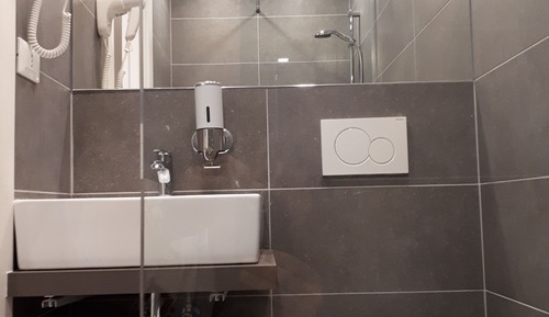 Chambre Simple Confort, 1 chambre, salle de bains privée, vue jardin