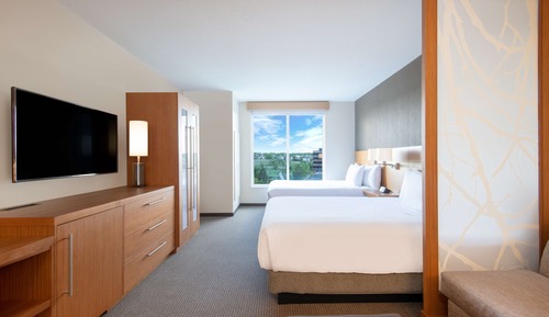 Chambre (2 Queen & 1 Sofa Bed, High Floor)