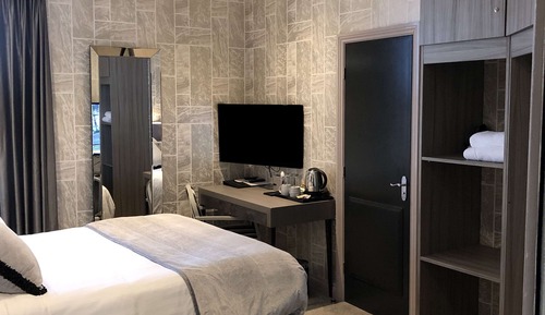Chambre Deluxe, 1 très grand lit, non-fumeurs