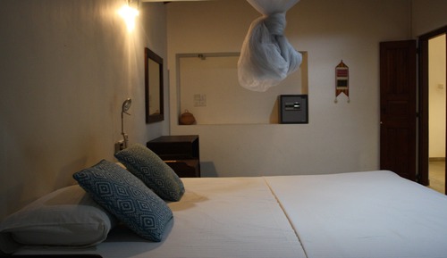 Villa Familiale, 2 chambres, accès piscine, en bord de plage