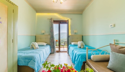 Chambre Deluxe, balcon (Psiloritis)