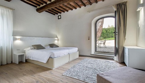 Suite Familiale, 2 chambres, 2 salles de bains, rez-de-chaussée