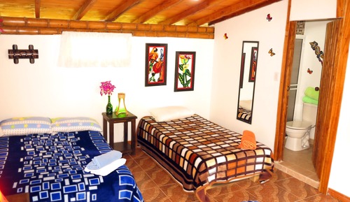 Chambre Familiale, 1 chambre, salle de bains privée, côté montagne