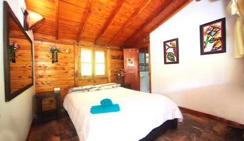 Chambre Romantique, 1 grand lit, vue montagne, côté montagne