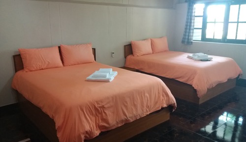 Standard Room For 4 People