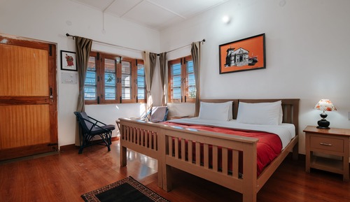 Deluxe Room(Snow and Lake View)