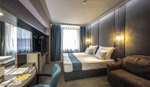 Chambre Double Deluxe (2 adults & 1 child)