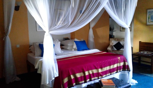 Chambre Romantique Double ou avec lits jumeaux