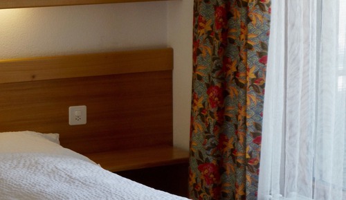 Chambre Simple, baignoire