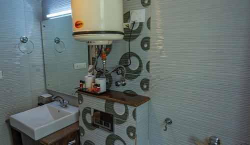 Chambre Standard, 1 lit double, salle de bains privée