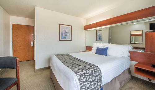 Chambre, 1 grand lit, non-fumeurs