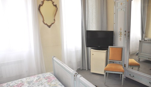 Chambre Confort Double ou avec lits jumeaux