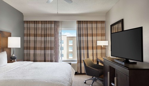 Suite, 1 très grand lit et 1 canapé-lit, non-fumeurs