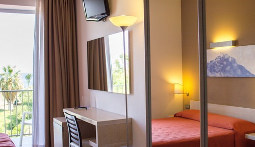 Chambre Triple Supérieure, vue mer