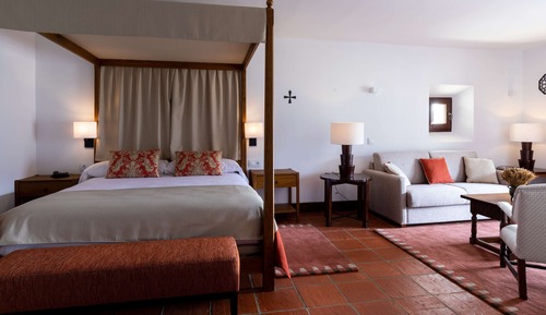 Chambre Supérieure Double ou avec lits jumeaux